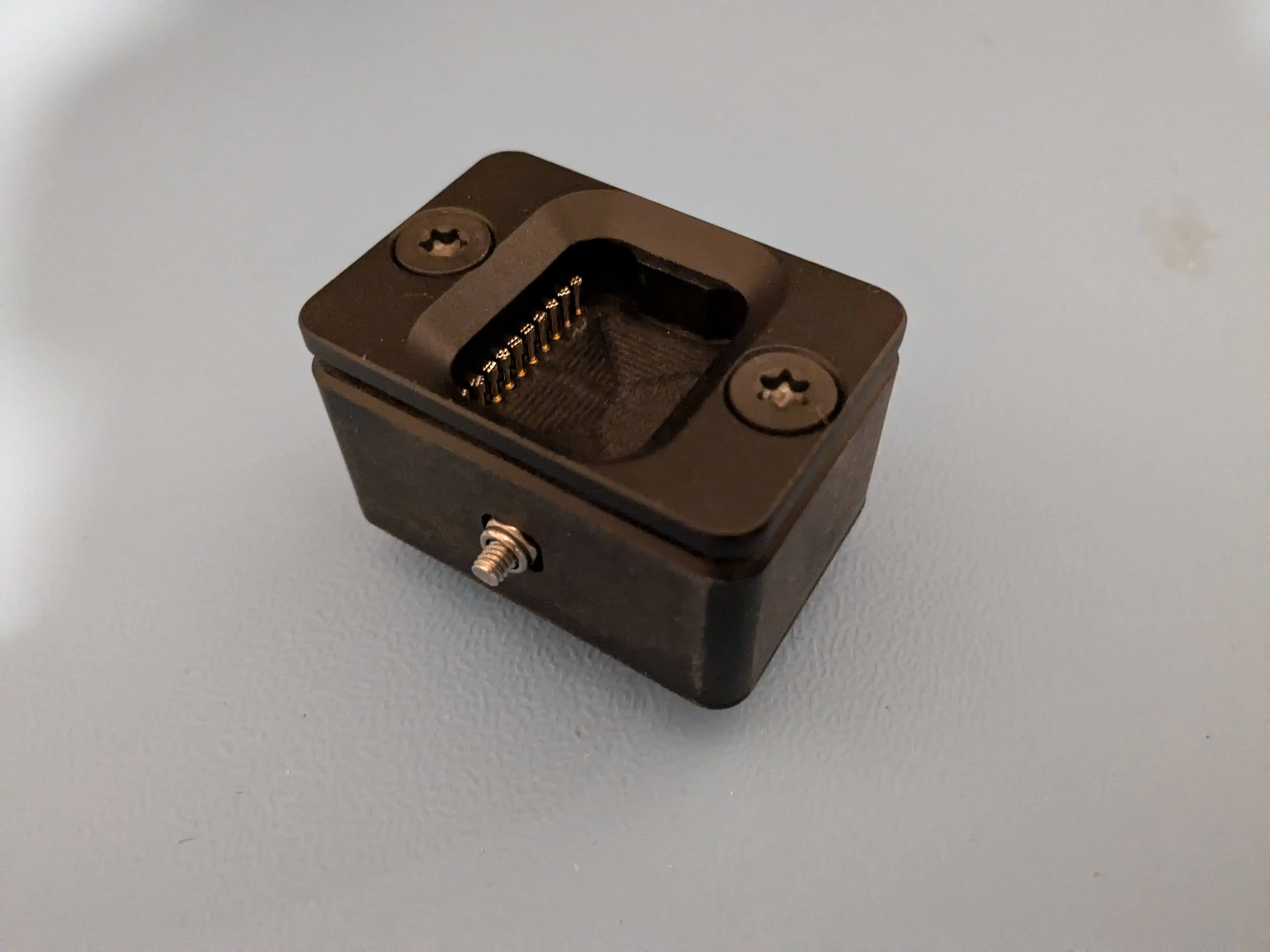 Sample holder image 1